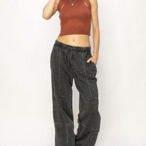 Stitched Design Drawstring Sweatpants
